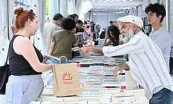 9. Manisa Kitap Fuarı'nda Edebiyat Rüzgarı Esiyor