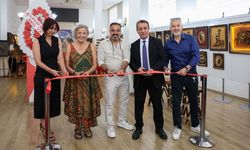 Efeler'de ahşap sanat sergisi açıldı