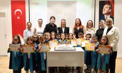Denizli'de kreş öğrencilerinin mezuniyeti sevinci