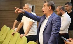 EFELER'DE KÜLTÜR VE SANATIN YENİ ADRESİ MUZAFFER İZGÜ OLDU
