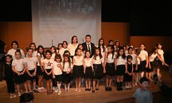 Karabağlar 'da sanatın renkleri ve ezgileri buluştu