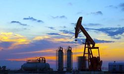 Orta Doğu'daki gerilim petrol fiyatlarına yansıdı