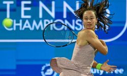 Zeynep Sönmez Nottingham'da Tur Atladı