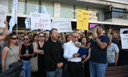 Karşıyaka'da asansör gerginliği..