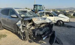 Afyon'da feci kaza: 1 ölü, 7 yaralı