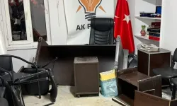 AK Parti ilçe binasına saldırı!