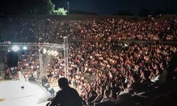 Bergama'da tiyatro festivali sona erdi