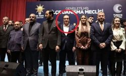 CHP'ye atanan ismin AKP rozeti taktığı ortaya çıktı