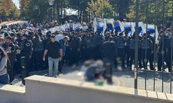 AYM önünde emekli isyanı: 'Gelinim de damadım da işsiz'