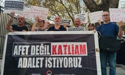 Deprem ailelerinin adalet nöbetinde 4. gün