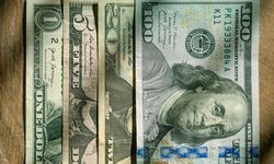 Dolar yatay başladı: Gözler OVP ve faiz kararında