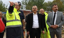 Esence ve yalıçiftlik'te sağanak sonrası taşkın müdahalesi
