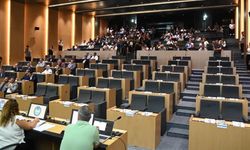 Tekirdağ Meclisi'nde çoğunluk krizi: Oturum ertelendi