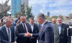 Cemil Tugay'dan AK Parti İzmir İl Başkanlığına ziyaret
