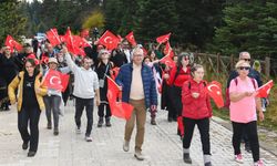 Cumhuriyet Coşkusu Uludağ'ın Zirvesinde Yaşandı