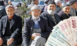 Emekliye asgari ücret teklifine AKP ve MHP'den ret