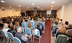 Narlıdere 3.Yaş Üniversitesi'nde ilk ders zili çaldı