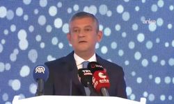 Özgür Özel, Sosyalist Enternasyonal toplantısına katıldı