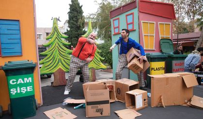 Adana Seyhan'da 'Sokakta Tiyatro Var' etkinliği