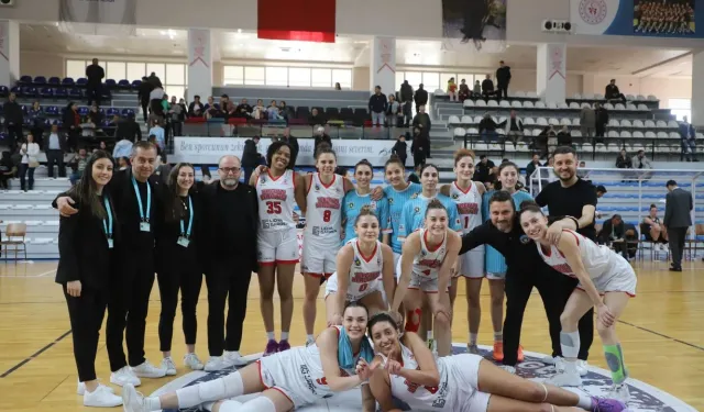 Play- Off'u Garantileyen LGC Turgutlu Belediyesi galibiyete doymuyor