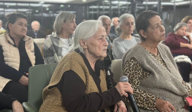 Huzurevi sakinleri sağlıklı yaş almanın yollarını öğrendi