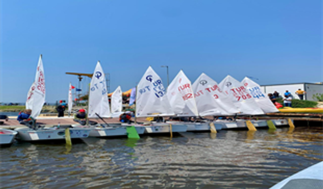 İzmir çocukları Su Sporları Şenliği'nde buluşturdu