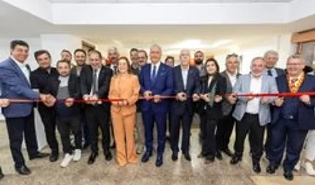Konak’ta açılış maratonu: İki kütüphane, bir de Mutluluk Kahvesi