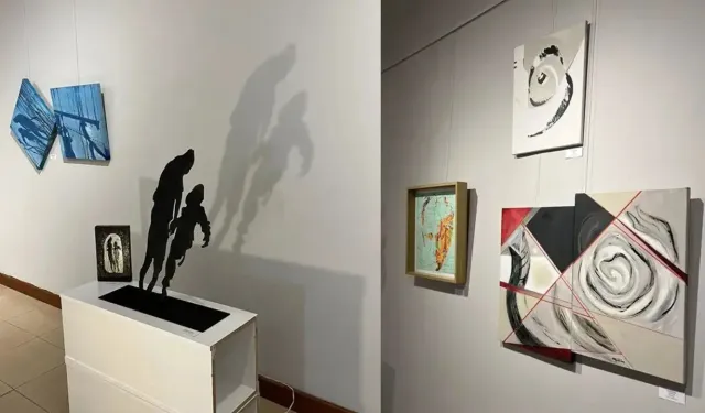 “Bir” dakikalık sanat duruşu sergisi Ayvalık'ta
