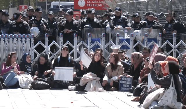 Mülakat mağduru öğretmenler bakanlığın kapısına dayandı!