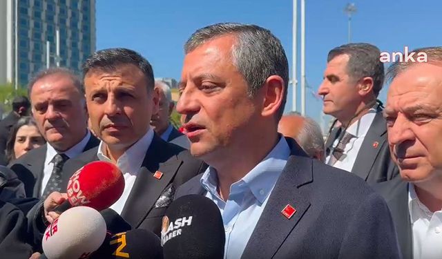 Özgür Özel Sırrı Süreyya Önder'in cenaze töreni için AKM'de