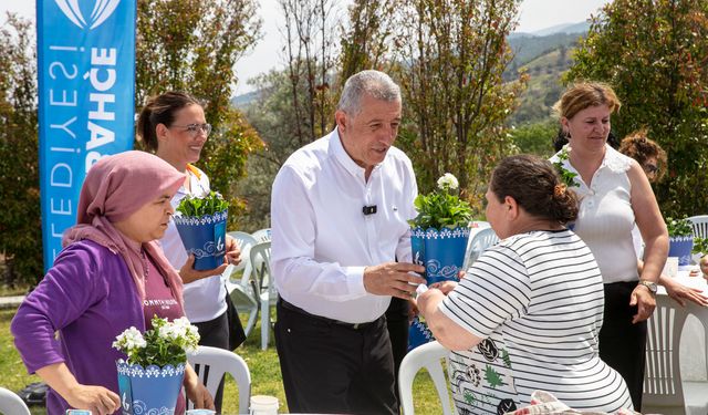 Güzelbahçeli Anneler Kahvaltı’da Buluştu