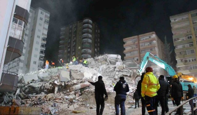 Adana’da 42 kişinin öldüğü Ekim Apartmanı davasında karar verildi