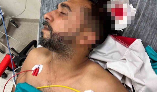 Adana’da döner ustası çalışırken başından yorgun mermiyle yaralandı
