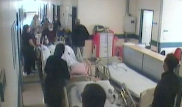 Alevler arasında zamanla yarışan kahramanlar kameraya yansıdı