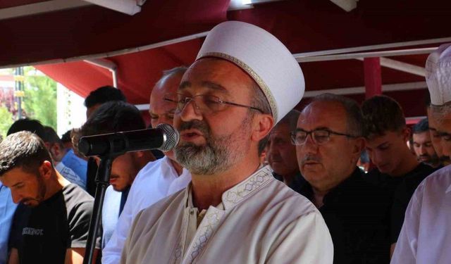 Ankara’da fabrikadaki azot gazı sızıntısından zehirlenen 2 işçi defnedildi