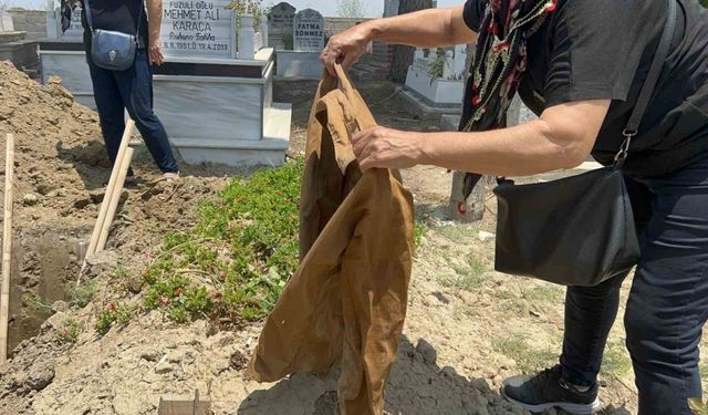 Baba ve kızları yan yana defnedildi