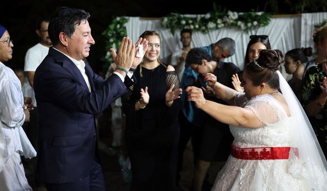 Başkan Aras, Nilay’ın gelinlik hayaline ortak oldu
