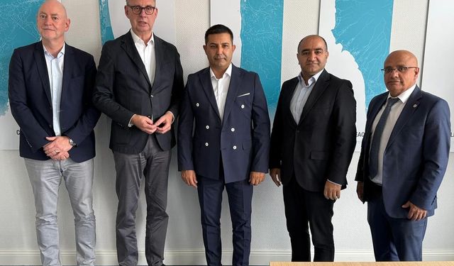 Başkan Ömer Günel Berlin'de turizmcilerle bir araya geldi