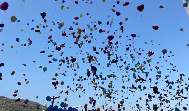 Binlerce balon kanser hastası i Erhan için uçuruldu