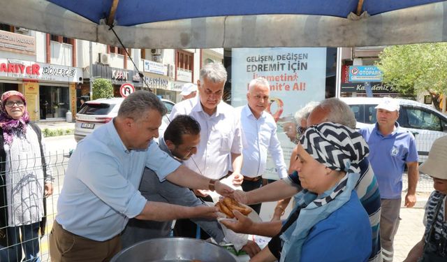 Edremit'te Ferdi Zeyrek anısına lokma hayrı