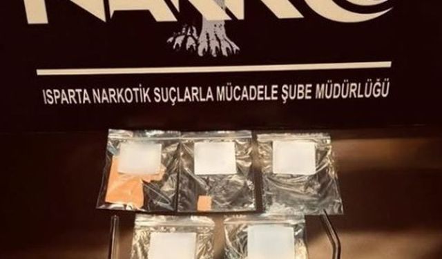 Isparta’da düzenlenen operasyonda çok miktarda uyuşturucu madde ele geçirildi