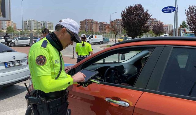 Konya’da trafik ekiplerin bayram mesaisi devam ediyor