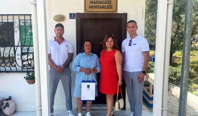 Kuşadası Belediyesi'nden muhtarlara bayram ziyareti