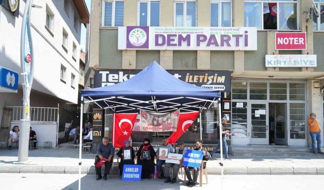 Muş’ta evlat nöbeti sürüyor: Aileler barış sürecinden umutlu