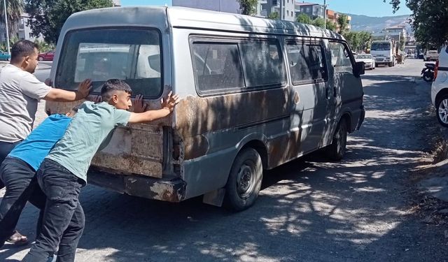 Söke Belediyesi’nden hurda araçlara müdahale