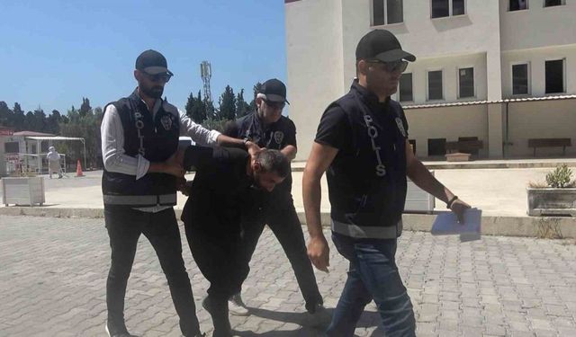 Yalova’da alkol alırken tartıştığı arkadaşını boğazından bıçaklayarak öldüren zanlı adliyede