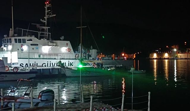 Foça'da teknede asılı halde cansız bedeni bulundu!
