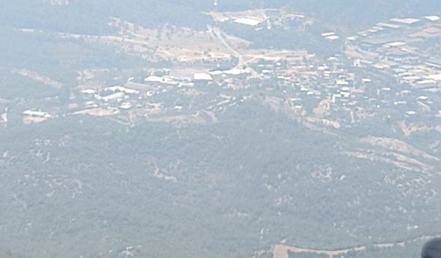 İzmir Buca'dan sonra Bornova'da yangın... Havadan karadan müdahale başladı