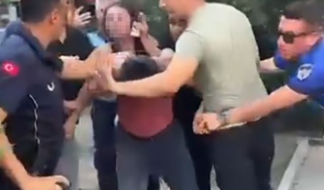 İzmir’de skandal görüntü: Zabıtadan seyyar satıcıya sert müdahale!