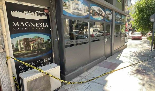 Manisa’da emlak ofisinde silahlı kavga: 1 ölü, 3 yaralı